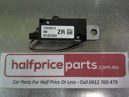 Holden JH Cruze Genuine FM Radio Antenna Amplifier New Part