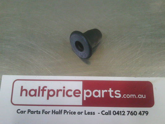 Holden Trax Genuine Tail Light Assembly Clip/ Retainer New Part