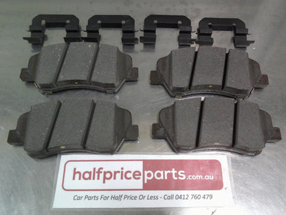 Hyundai I30 GD Genuine Front Disc Brake Pad Set New Part