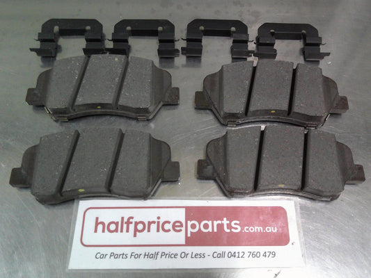 Hyundai I30 GD Genuine Front Disc Brake Pad Set New Part
