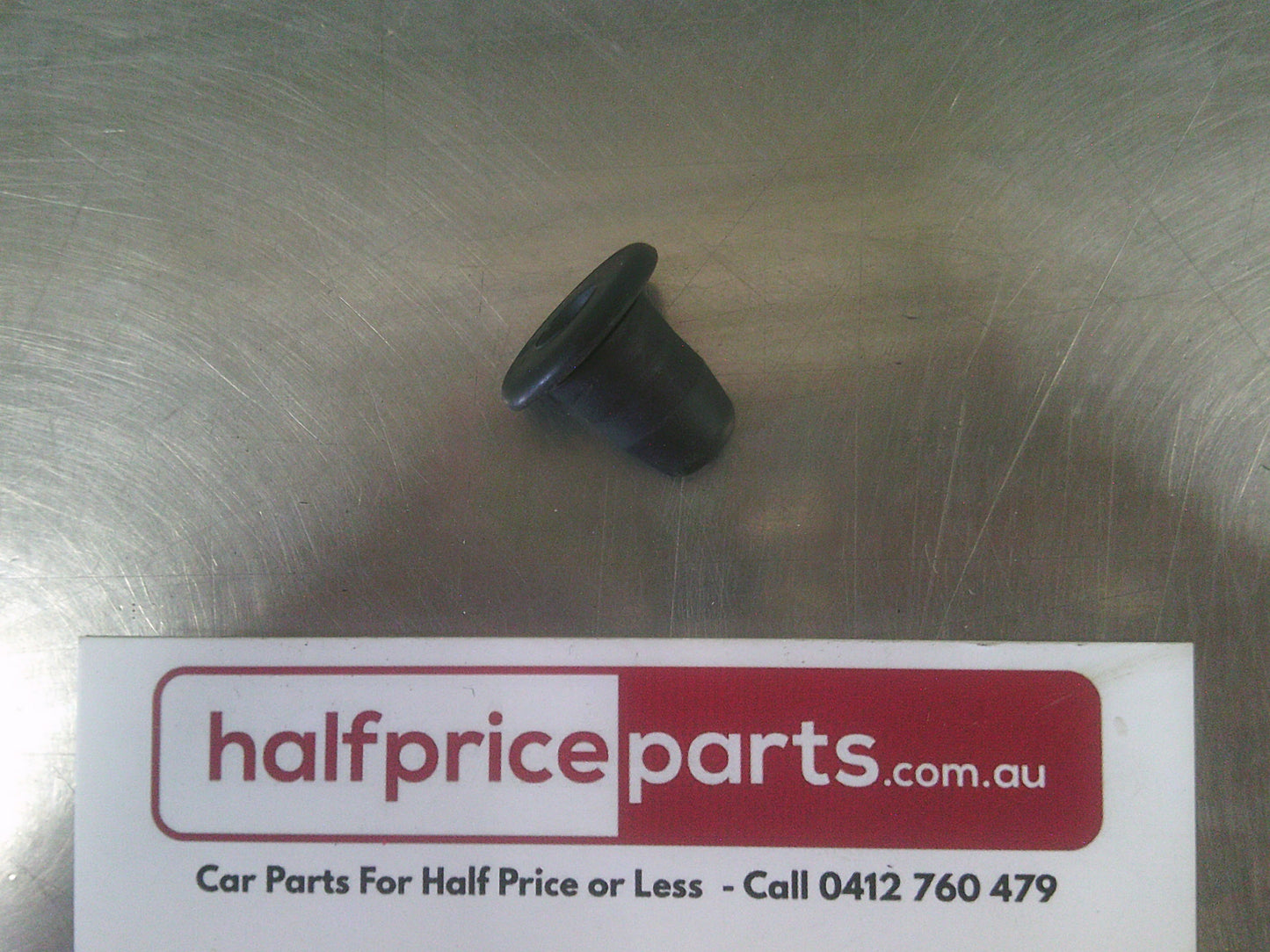 Holden Trax Genuine Tail Light Assembly Clip/ Retainer New Part