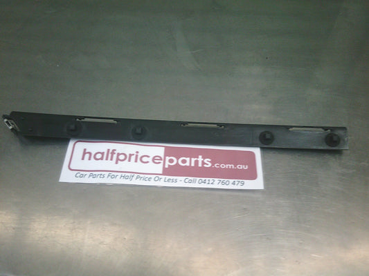 Holden VZ/HSV/Senator/Clubsport Genuine Right Hand Rear Bumper Bracket - New Part