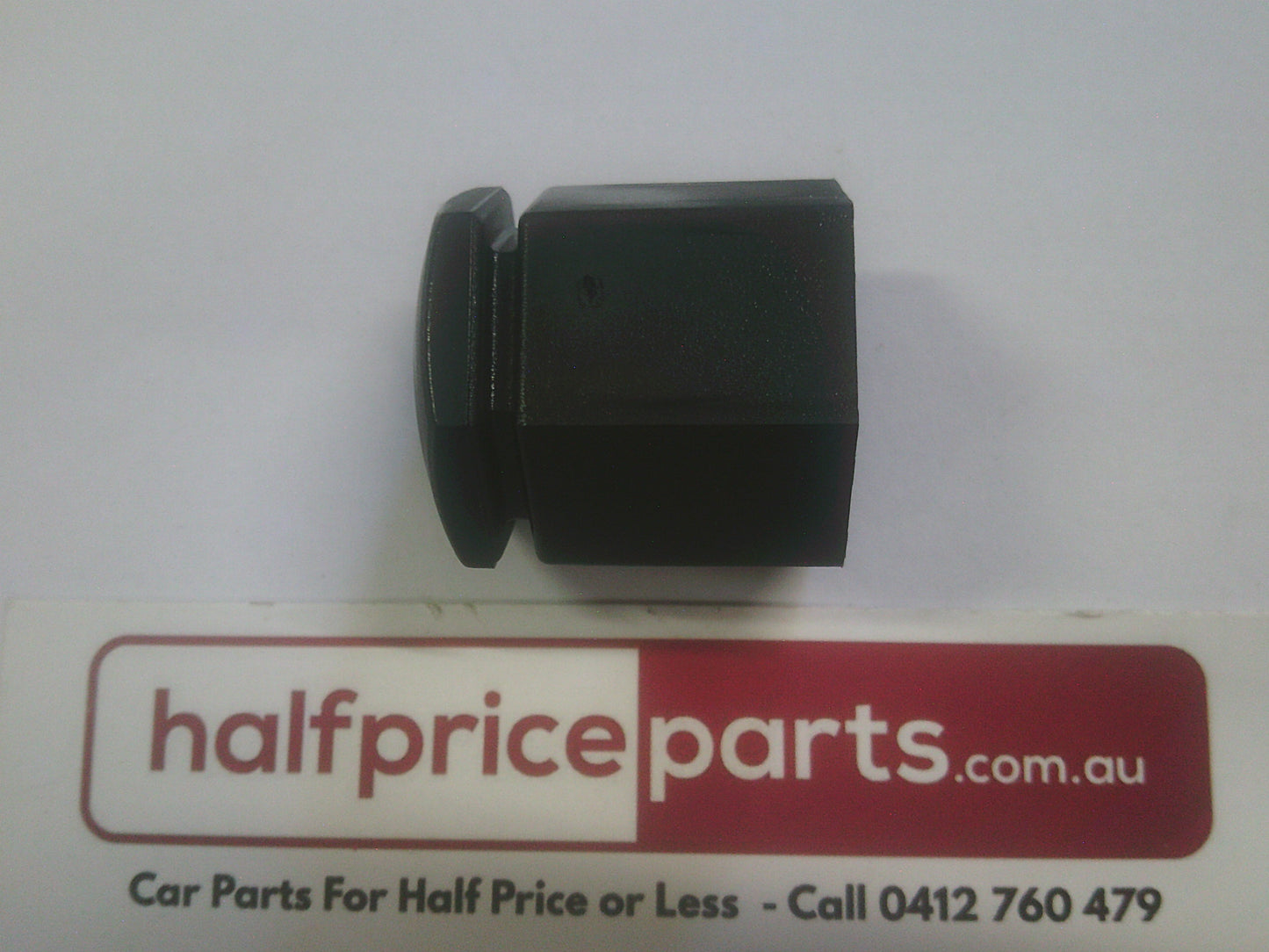 Holden VN/VS/VT/VX/VY/VZ/VE Commodore Genuine Wheel Nut Cap New Part