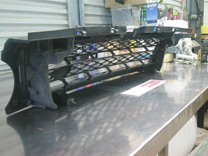 Range Rover Range Rover HSE/HSE Lux Genuine Front Grille Assembly (Dark Atlas with Titanium Inlay) New Part