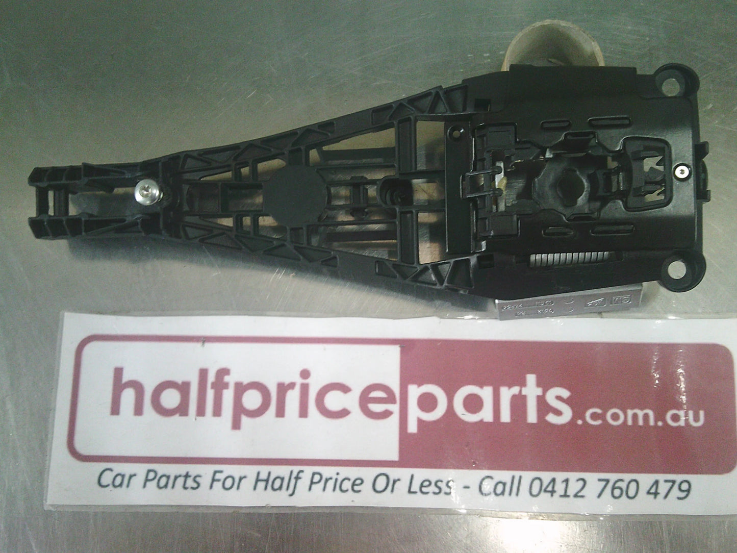 Holden Insignia/Cruze/Malibu Genuine Right Hand Rear Outside Door Handle Bracket New Part