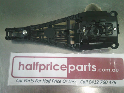 Holden Insignia/Cruze/Malibu Genuine Right Hand Rear Outside Door Handle Bracket New Part