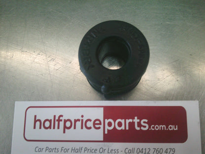 Toyota Dyna/Landcruiser 70/79/120/200 Series Genuine Stabilizer Bush - New Part