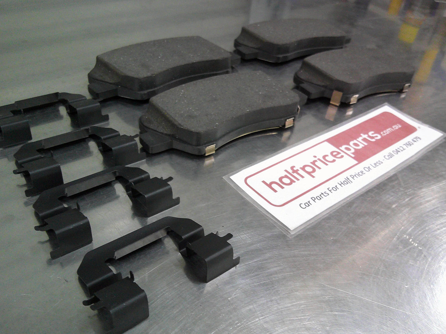 Hyundai i30 GD Genuine Front Disc Brake Pad Set New Part