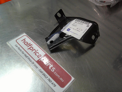 Holden CJ Cascada/J/PJ Astra Genuine Left Hand Front Lower Side Guard Bracket New Part