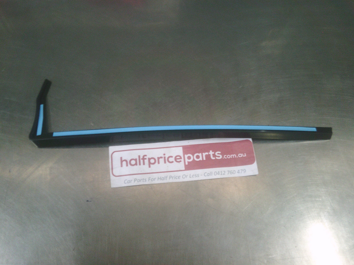 Holden VT Commodore Genuine Molding Assy Quater Right Hand Side New Part