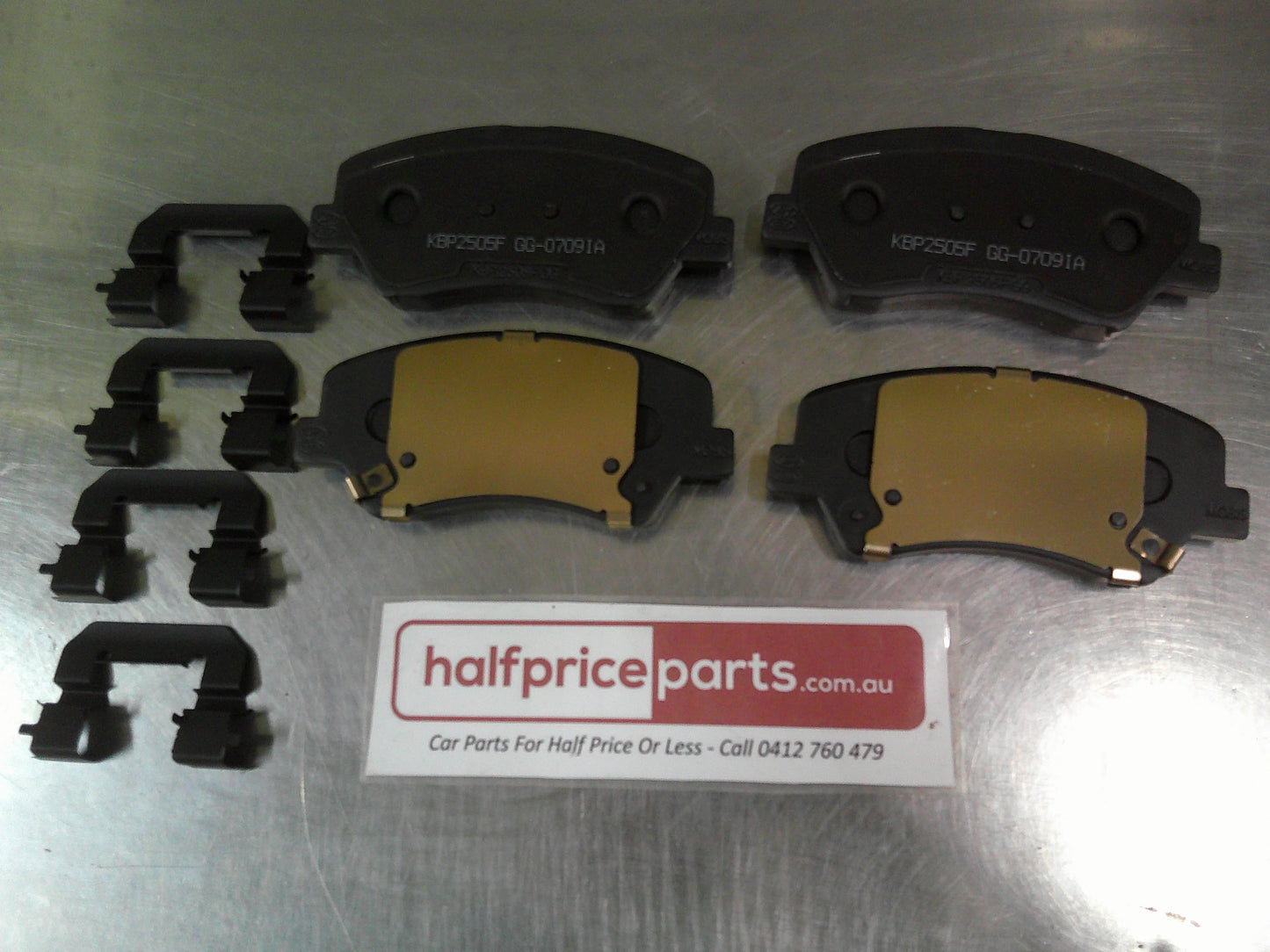 Hyundai i30 GD Genuine Front Disc Brake Pad Set New Part