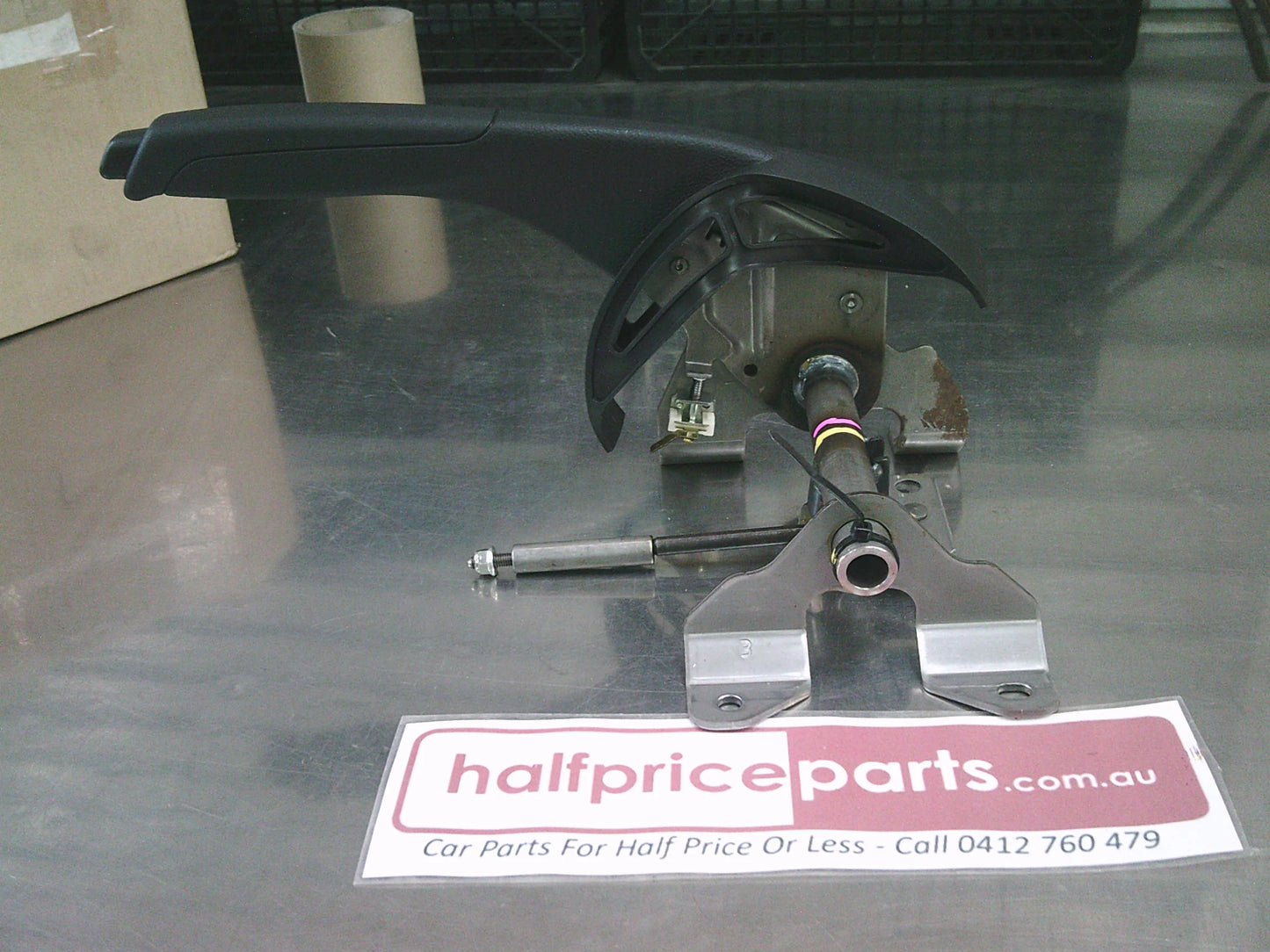 Holden RG Colorado/RG Trailblazer 2wd/4WD Genuine Handbrake Lever Assembly New Part