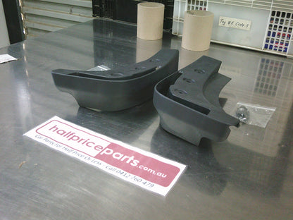 Holden Astra RS Genuine Hatch MY17 Front Mud flaps New Part