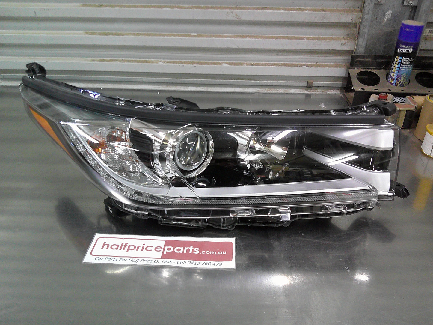 Toyota Kluger GXL/GX Genuine Right Hand Front Head Light Halogen (Drivers) New Part