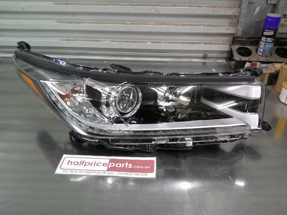 Toyota Kluger GXL/GX Genuine Right Hand Front Head Light Halogen (Drivers) New Part