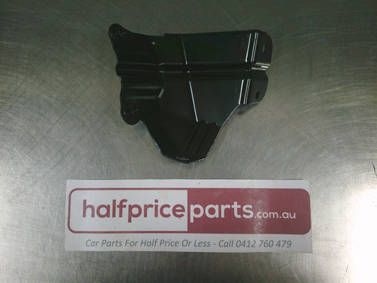 Holden CG7 Captiva Genuine Front Right Fender Bracket - New Part