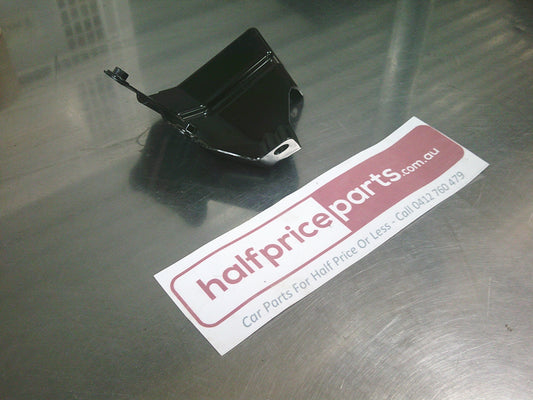 Holden CG7 Captiva Genuine Front Right Fender Bracket - New Part