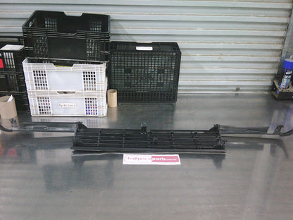 SSS/Tong Yang Black and Chrome Front Grille Suits Nissan Pulsar - New Part