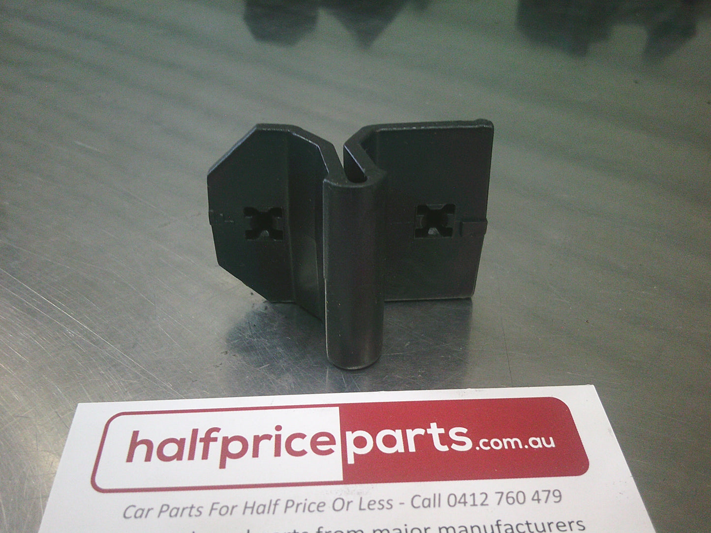 Holden Calais / Caprice Genuine Quarter Panel Fascia Bracket - New Part