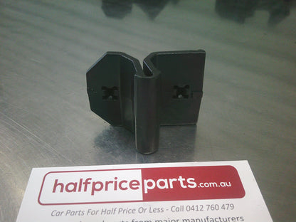 Holden Calais / Caprice Genuine Quarter Panel Fascia Bracket - New Part