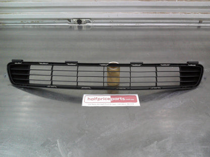 Toyota Aurion GSV40 Genuine Front Bumper Lower Grille Insert New Part