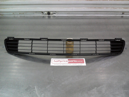 Toyota Aurion GSV40 Genuine Front Bumper Lower Grille Insert New Part