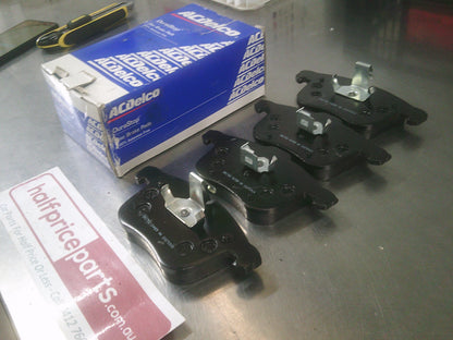 Holden Vectra/SAAB Genuine Front Brake Pad Set New Part