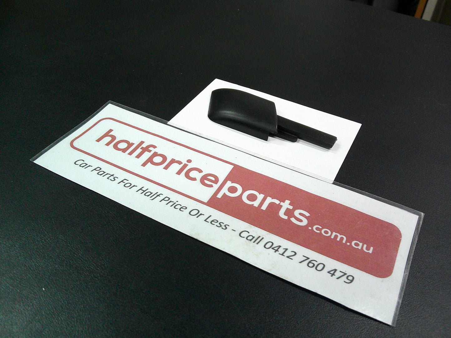 Holden VT/VX/VY/VZ Genuine Right Hand Lower Windscreen Roof Finishing End Cap New Part