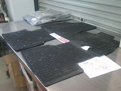 Holden BL Astra Sedan Genuine Set of 4 All-Weather Rubber Floor Mats (Front-Rear) New Part