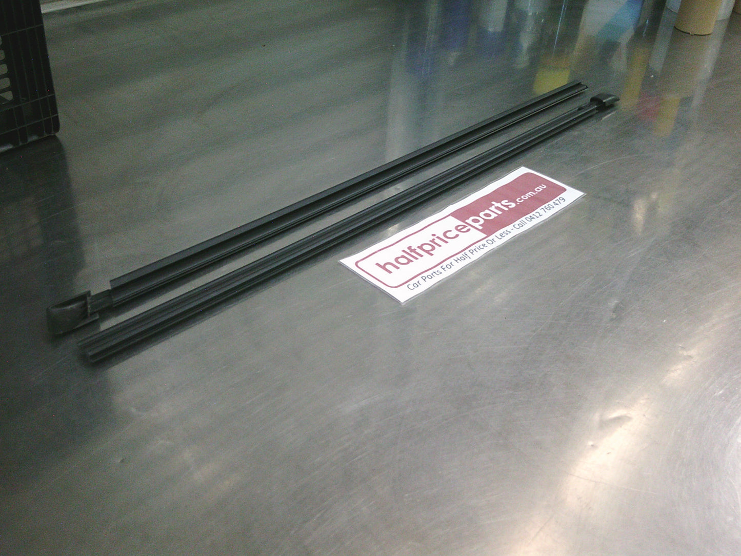 Holden Monaro Genuine Left And Right Rear Window Retainers - New Part