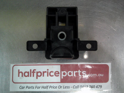 Holden WN Caprice/VF SS Commodore Genuine Upper Radiator Bracket New Part