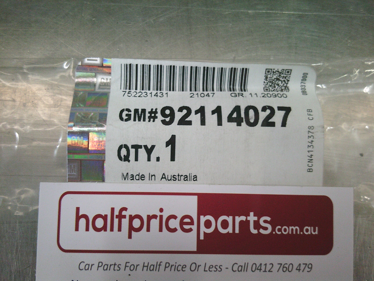Holden Monaro Genuine Left And Right Rear Window Retainers - New Part