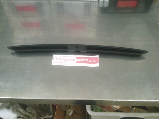 Holden TM Barina Genuine Defroster Dash Grille New Part
