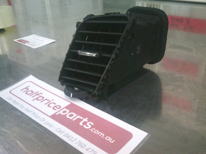 Holden VF Commodore/WN Caprice Genuine Right Hand Side Dash Vent New Part
