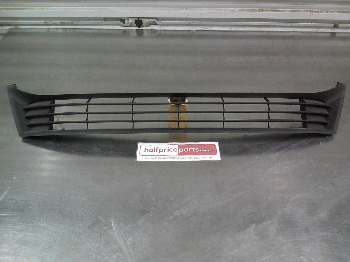 Toyota Corolla Genuine Front Lower Bumper Radiator Grille New Part