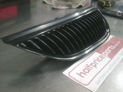 Holden VT/VX Commodore Genuine Front Grille Insert Right Hand New Part