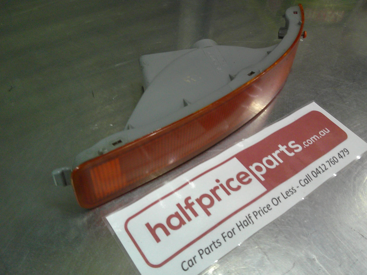 Toyota Camry SV20 Sedan Genuine Left Hand Front Indicator Used Part VGC