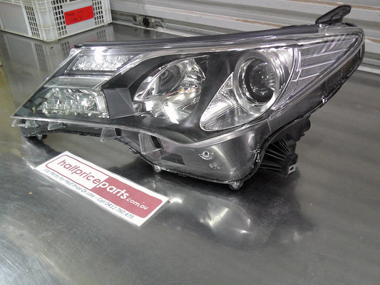 Toyota Rav4 Genuine Passenger Left Hand Front Head Light Assembly New Part