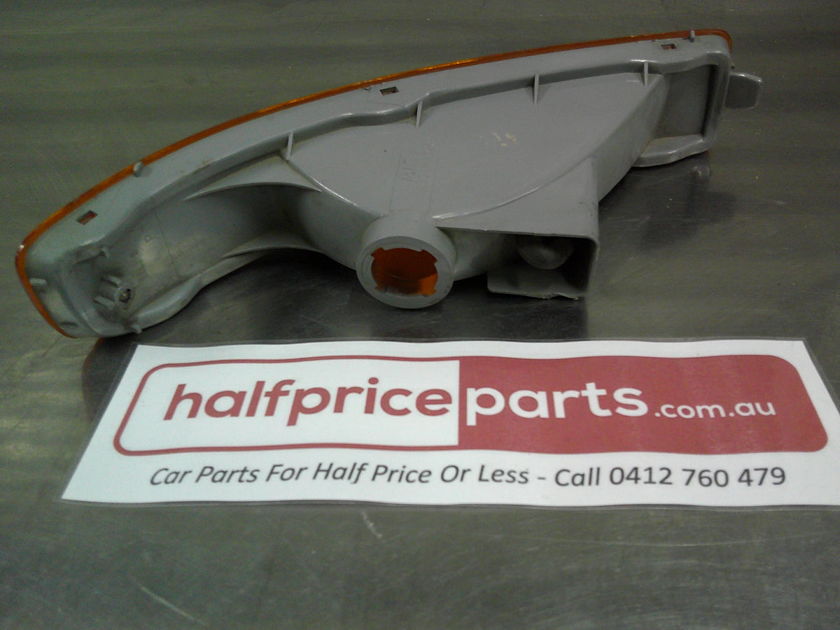 Toyota Camry SV20 Sedan Genuine Left Hand Front Indicator Used Part VGC