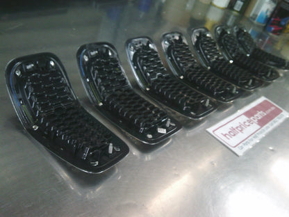 Jeep Cherokee KL Genuine Front Grille Set Chrome And Black New Part