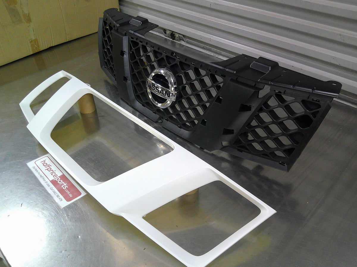 Nissan Pathfinder R51  Genuine 2 Piece Grille Set (With Emblem Unpainted) New Part