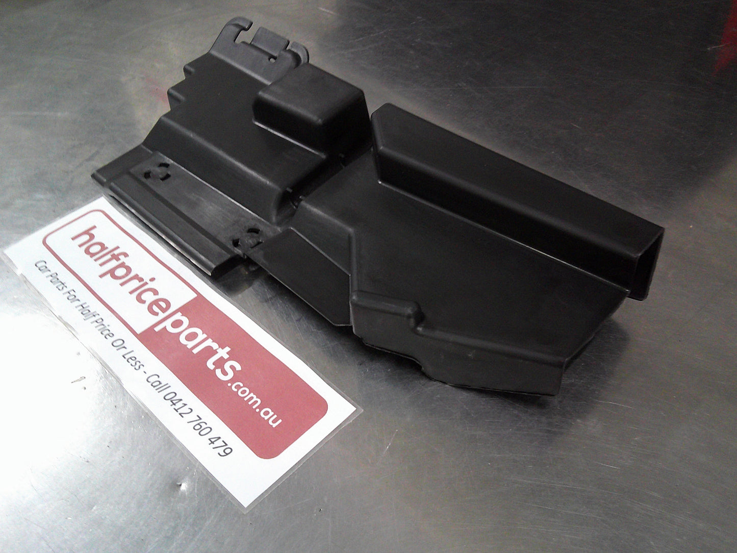 Holden VY Commodore Genuine 3.8L V6 Left Hand Front Radiator Trim Cover New Part