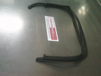 Holden CG Captiva Genuine Right Hand Front Door Upper Weatherstrip Seal New Part