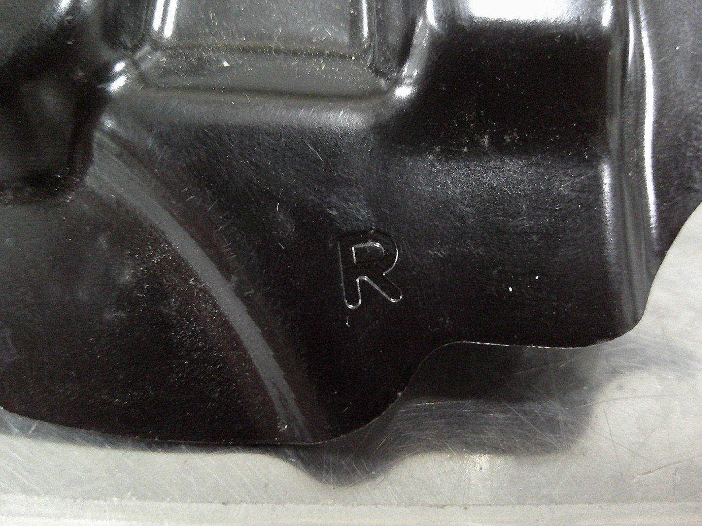 Holden JH Cruze Genuine Front Upper Right Hand Guard Upper Bracket New Part