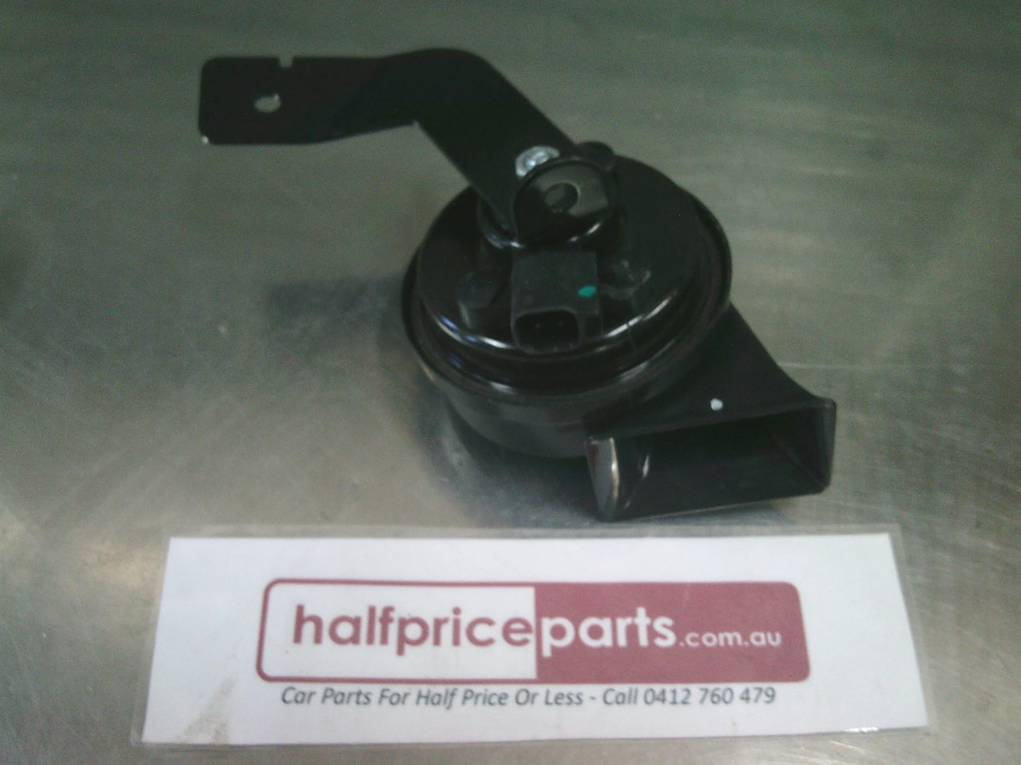 Holden VF Commodore Genuine 500hz Horn Assembly New Part