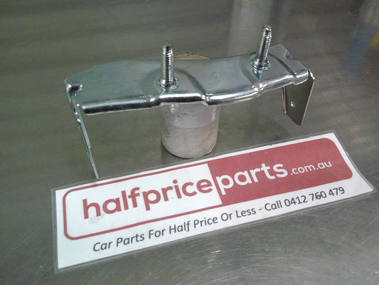 Holden VT/VX Commodore Sedan Genuine Right Hand Rear Bumper Bar Bracket New Part