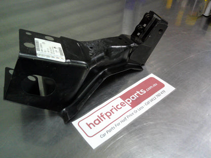 Holden Astra J Genuine Right Hand Cross Member Support New Part