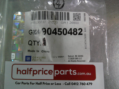 Holden ZB/Tourer Commodore Genuine Lower Bracket Mounting Clip New Part.