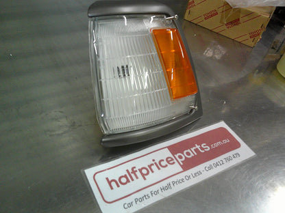 Toyota Hilux 2WD LN85/LN86/LN90/RN85/RN90/YN85 Genuine Right Hand Front Park Iight Indicator New Part