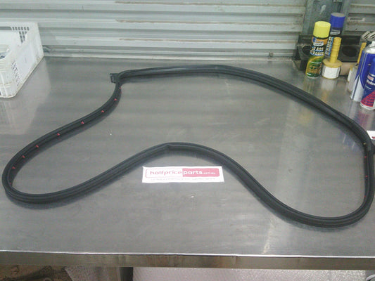 Holden Trax Genuine Left Hand Front Door Weatherstrip Seal New Part